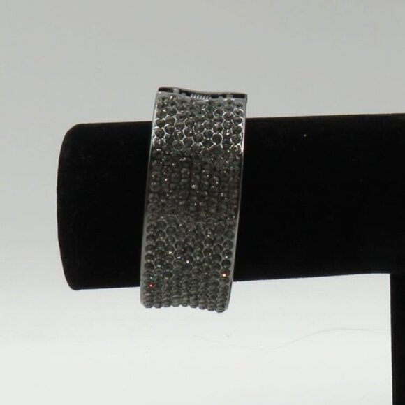 Black Rhinestone Studded Clamper Cuff Bracelet Gun Metal Gray Tone - Picture 8 of 9